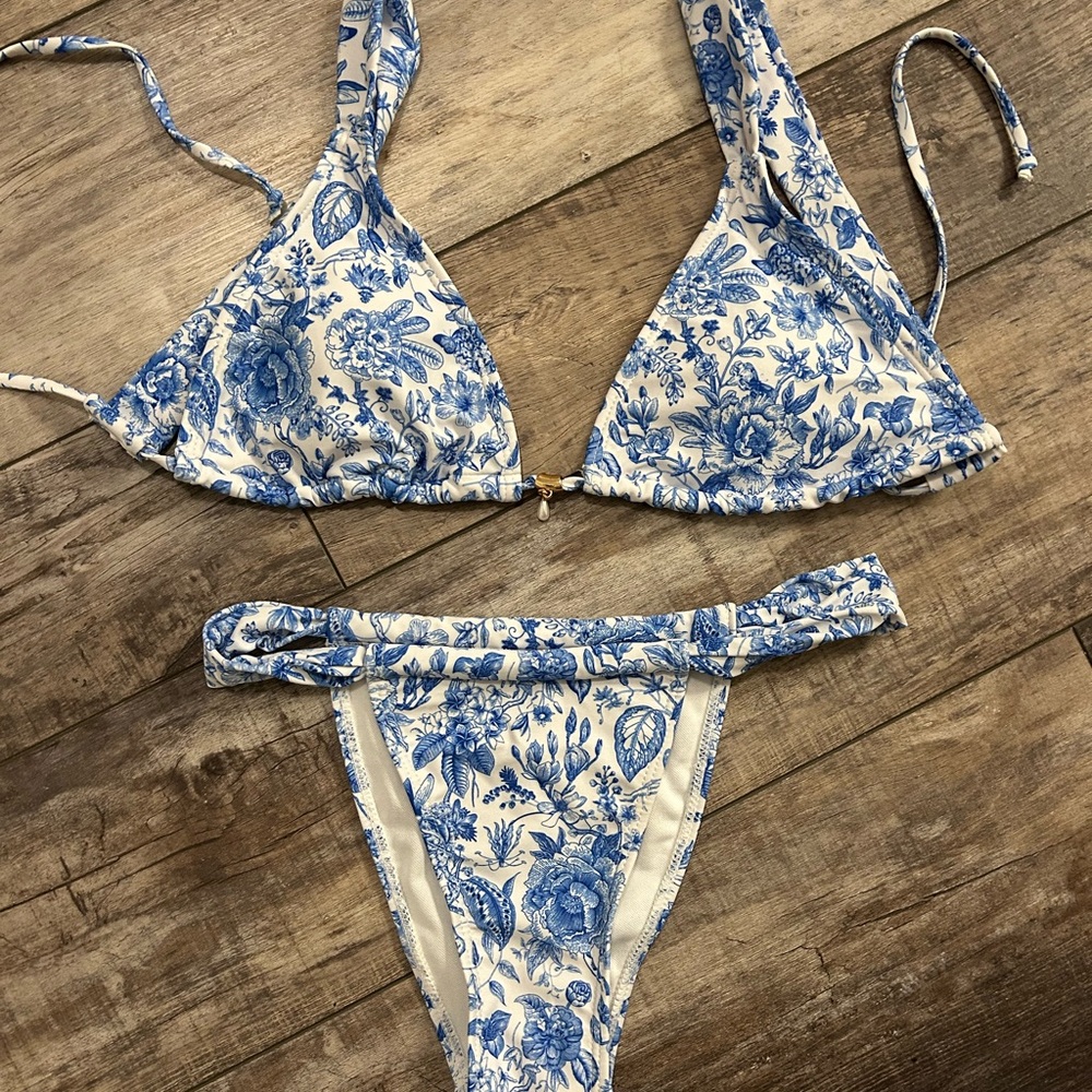 Blue floral bikini